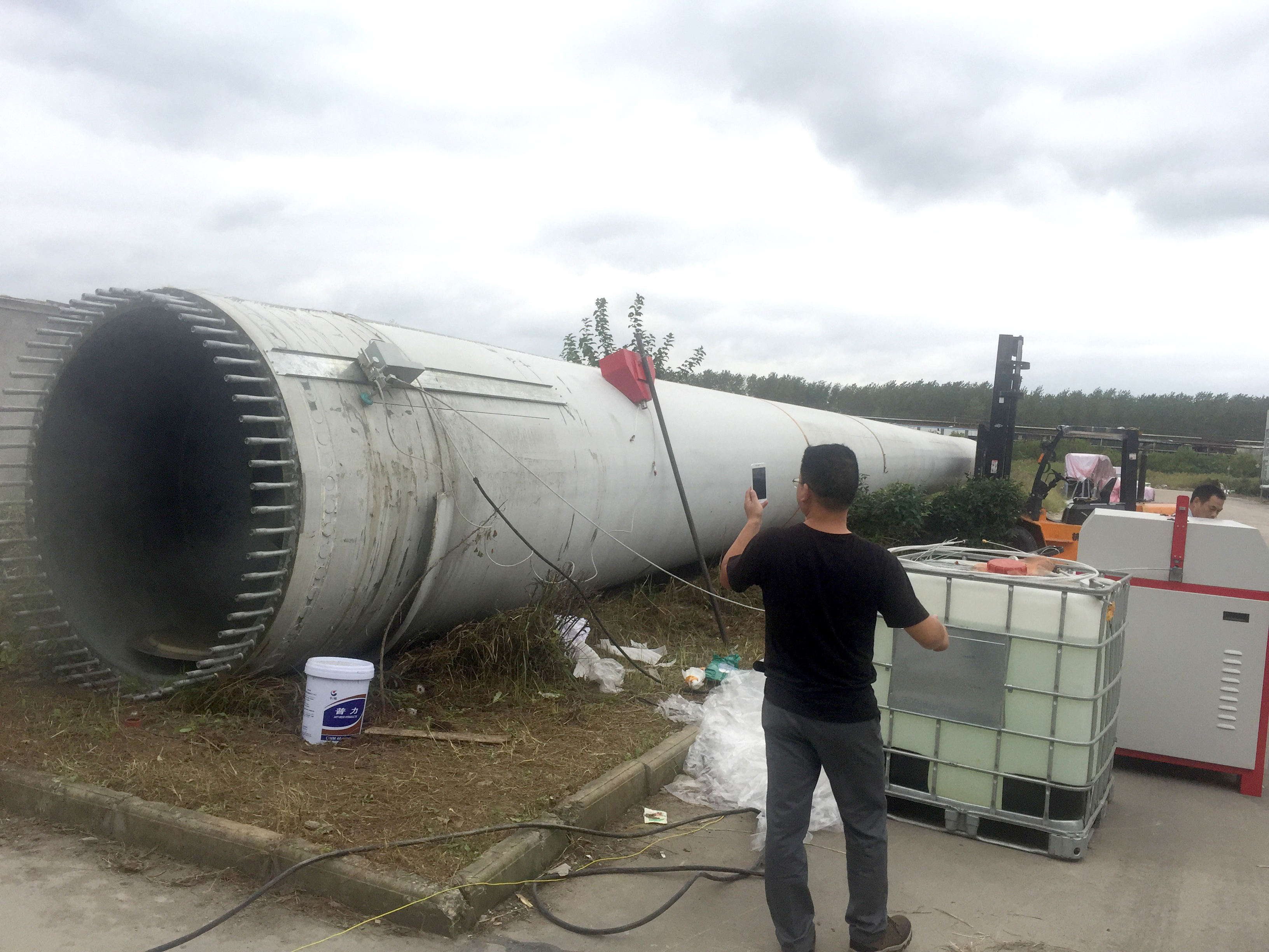 便携式水切割机 磁力小车 切割管道 便携式水切割机 磁力小车 切割管道