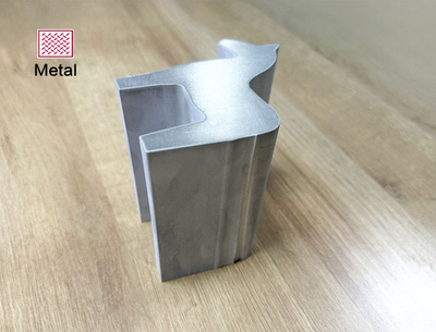 Gruby metal